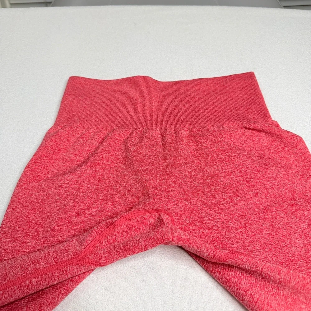 NVGTN Candy Apple Scrunch Seamless Leggings🍎 - Picture 5 of 11